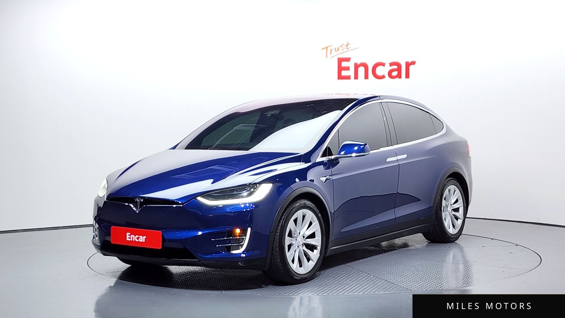 Tesla Model X 2019 — фото 1 из 12