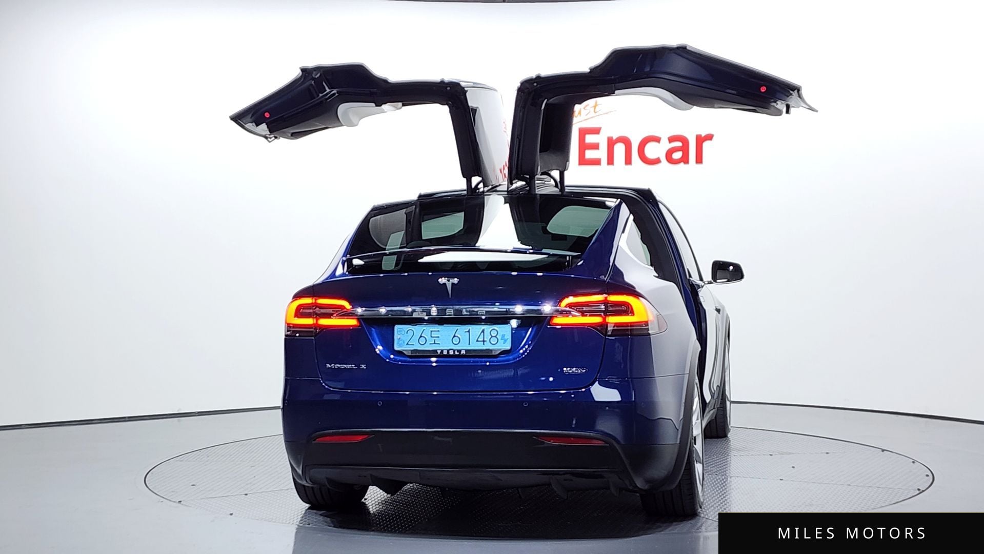 Tesla Model X 2019 — миниатюра 4