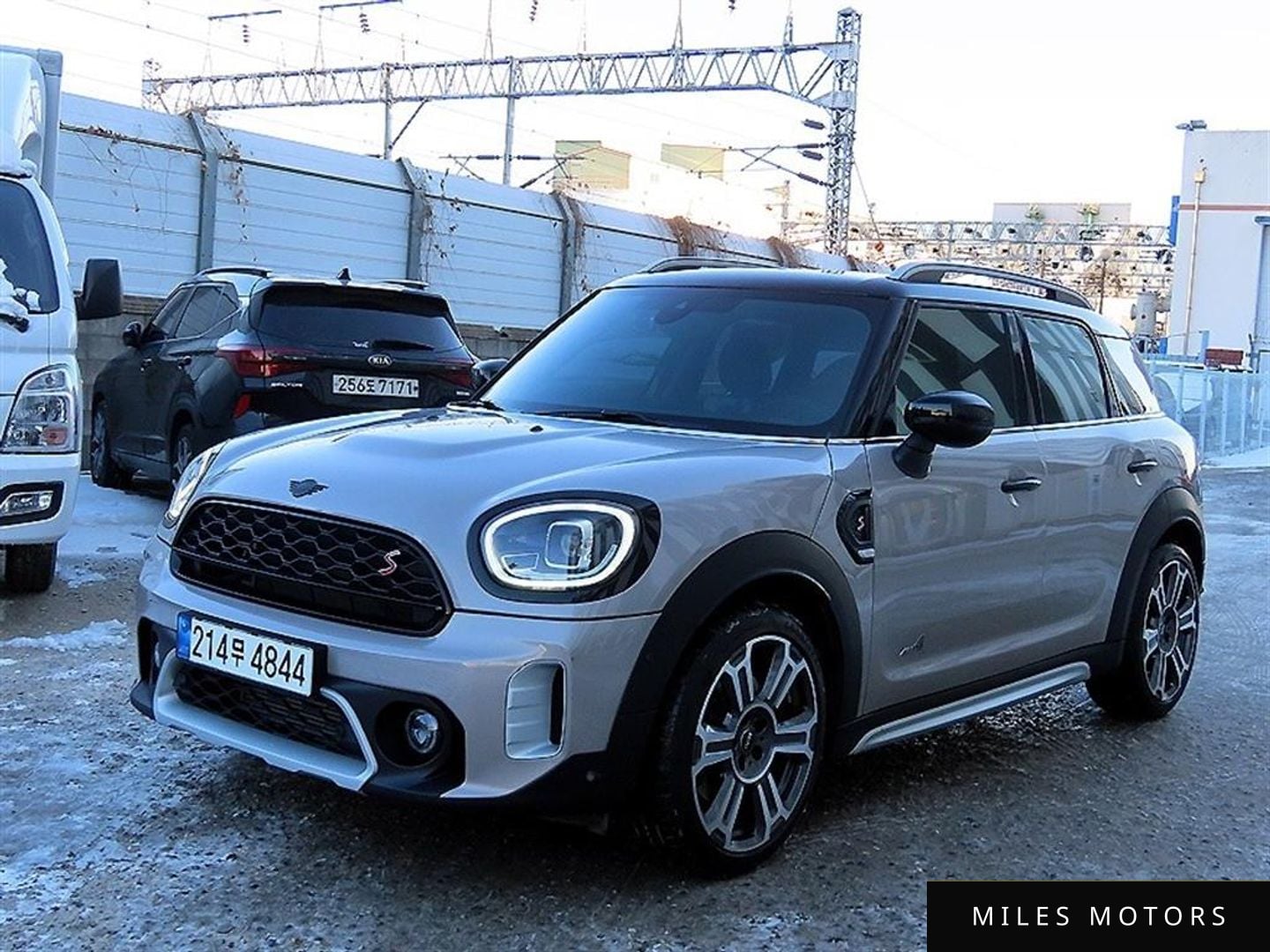 MINI Countryman 2022 — фото 1 из 12