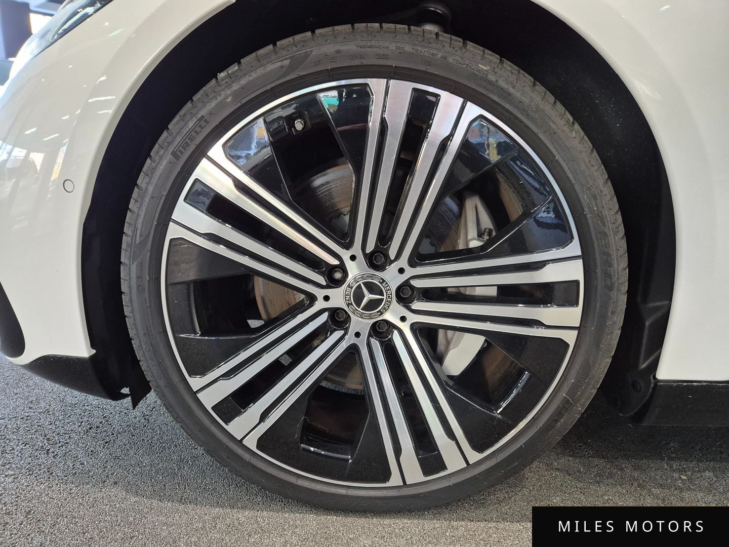 Mercedes-Benz EQS V297 2023 — миниатюра 5