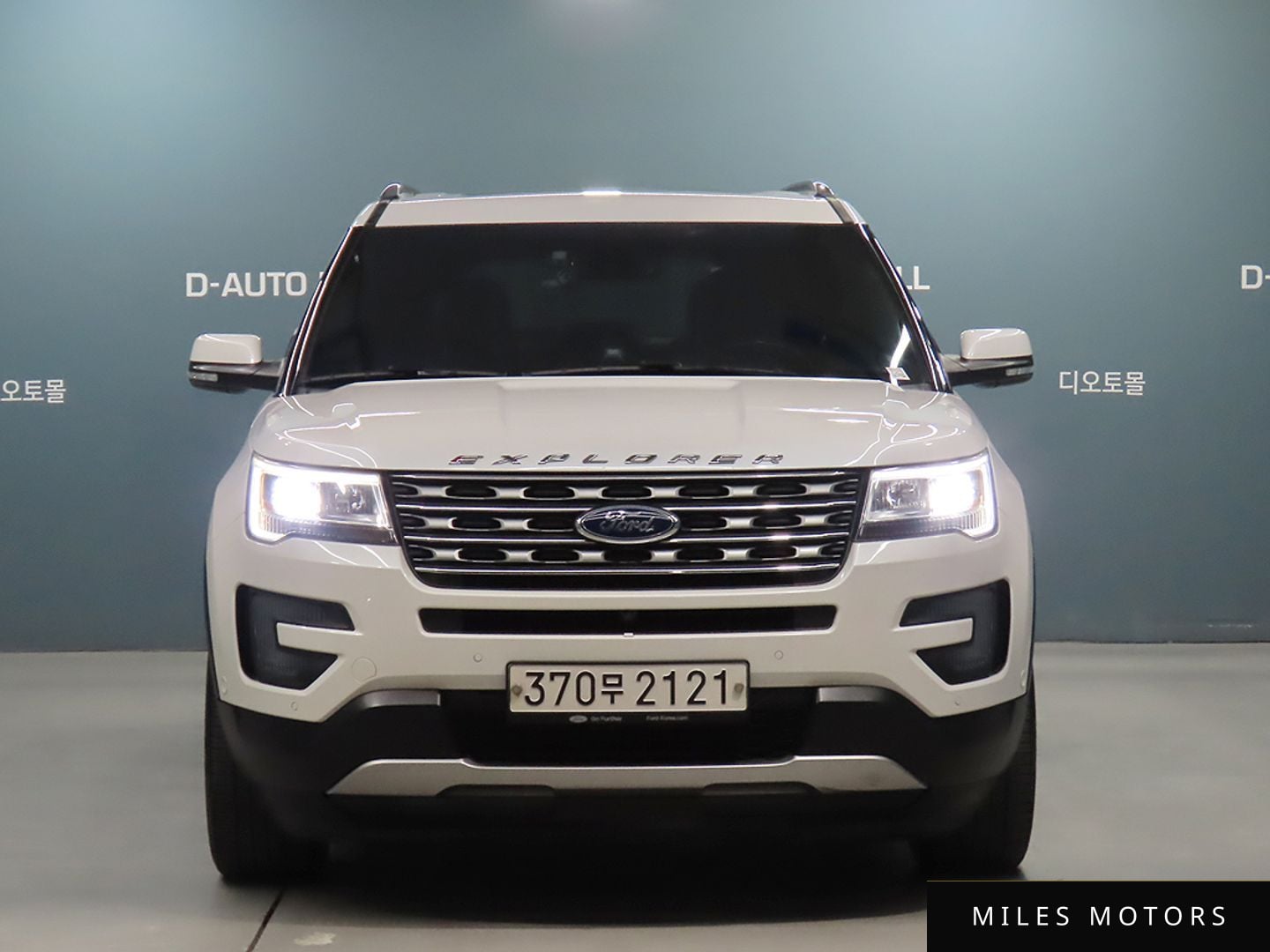 Ford Explorer 2016 — миниатюра 2