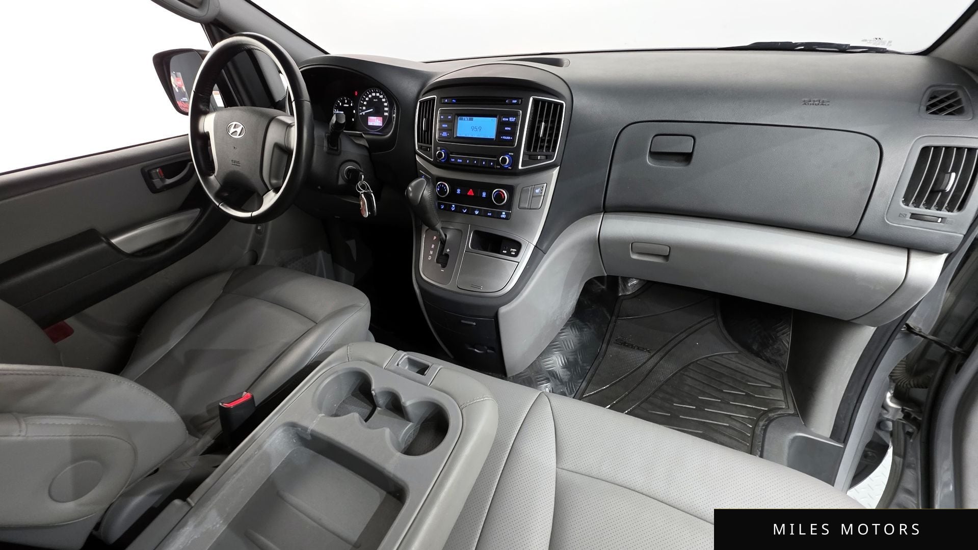 Hyundai Starex 2021 — миниатюра 7