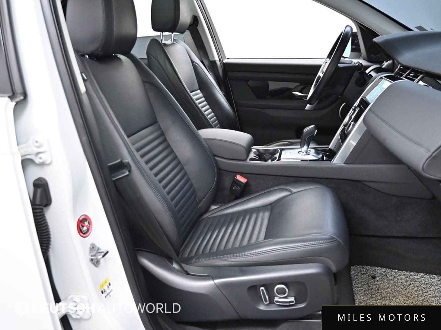 Land Rover Discovery Sport 2021 — миниатюра 10