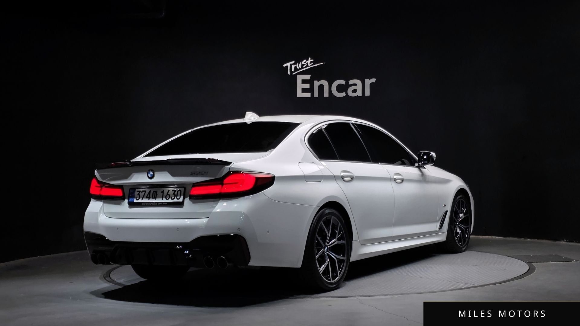 BMW 5 Series (G30) 2022 — миниатюра 2