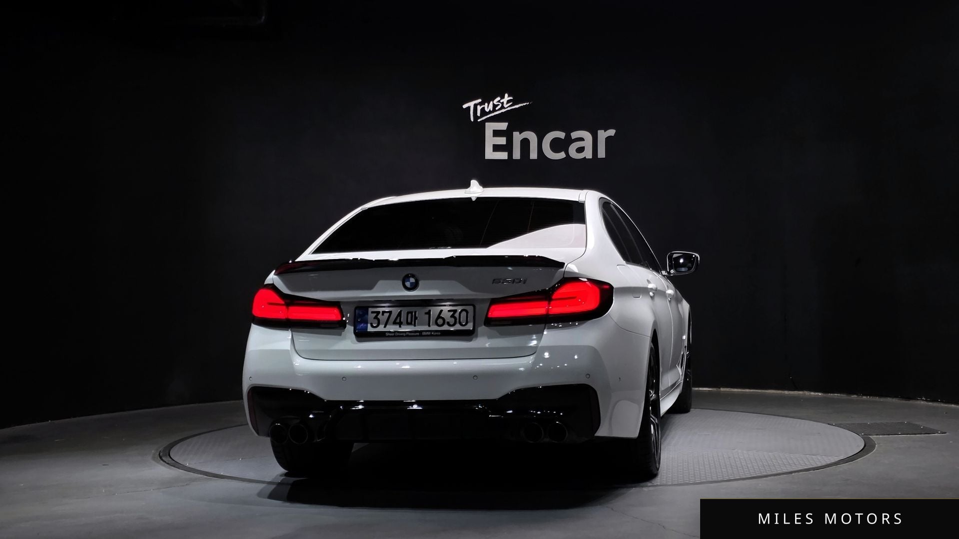 BMW 5 Series (G30) 2022 — миниатюра 4