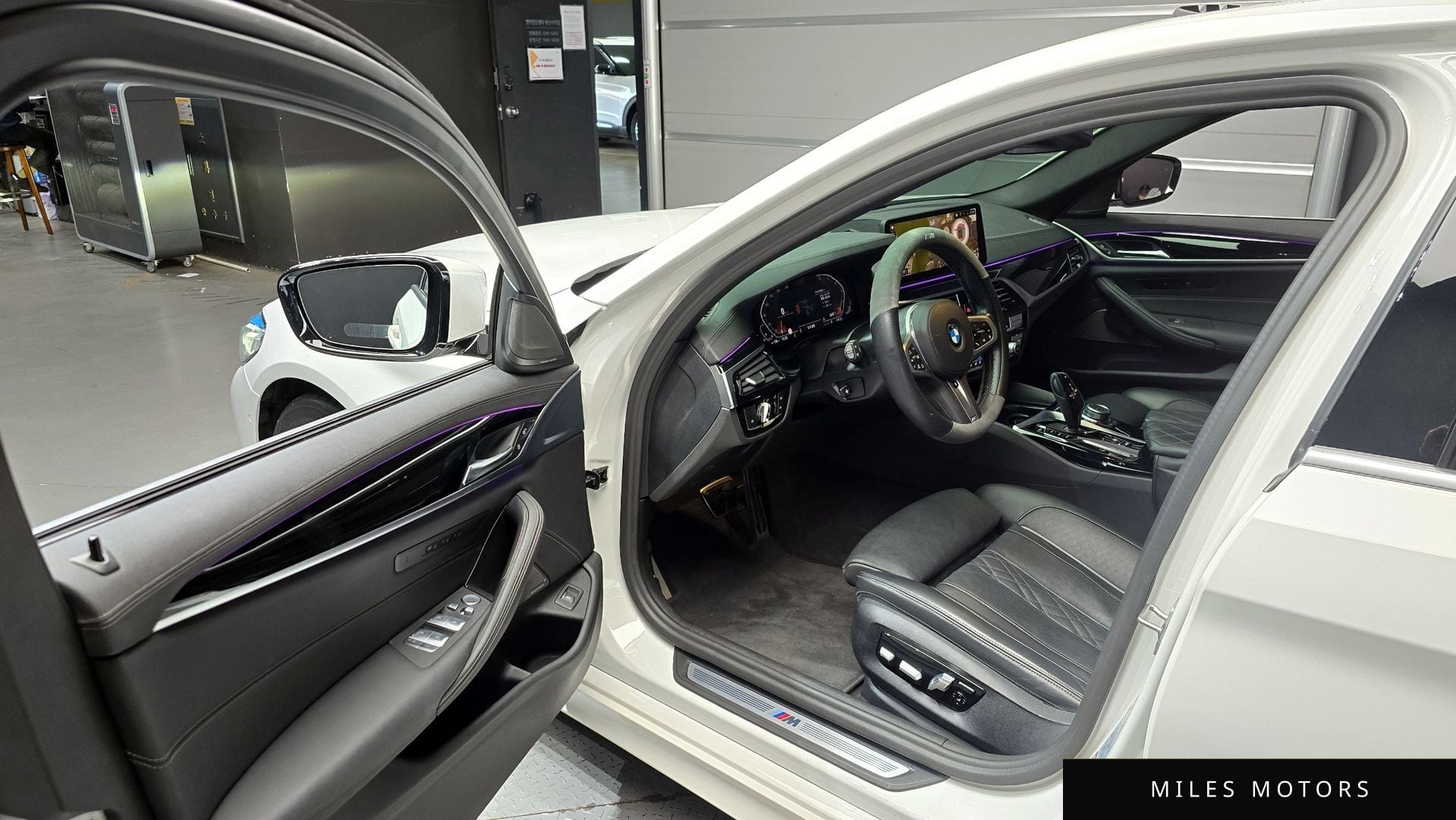 BMW 5 Series (G30) 2022 — миниатюра 11