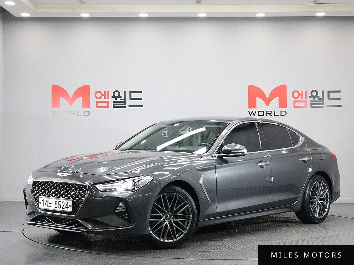 Genesis G70 2018 — фото 1 из 12