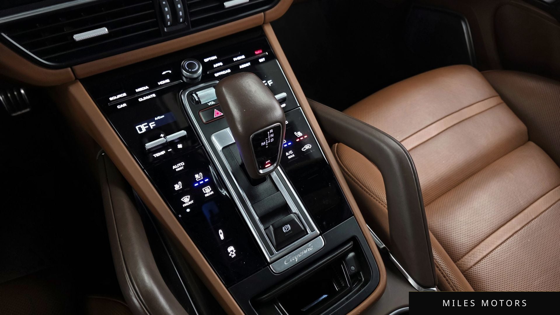 Porsche Cayenne 2021 — миниатюра 9