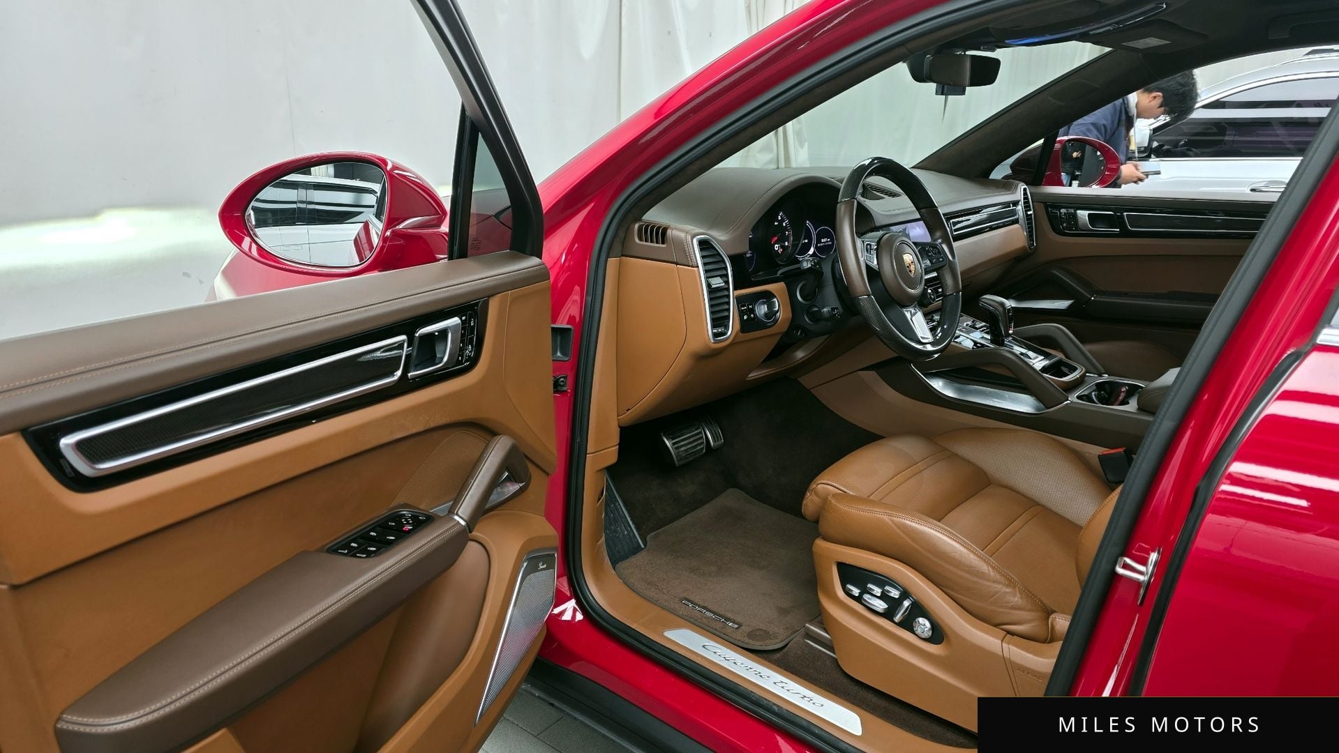 Porsche Cayenne 2021 — миниатюра 10
