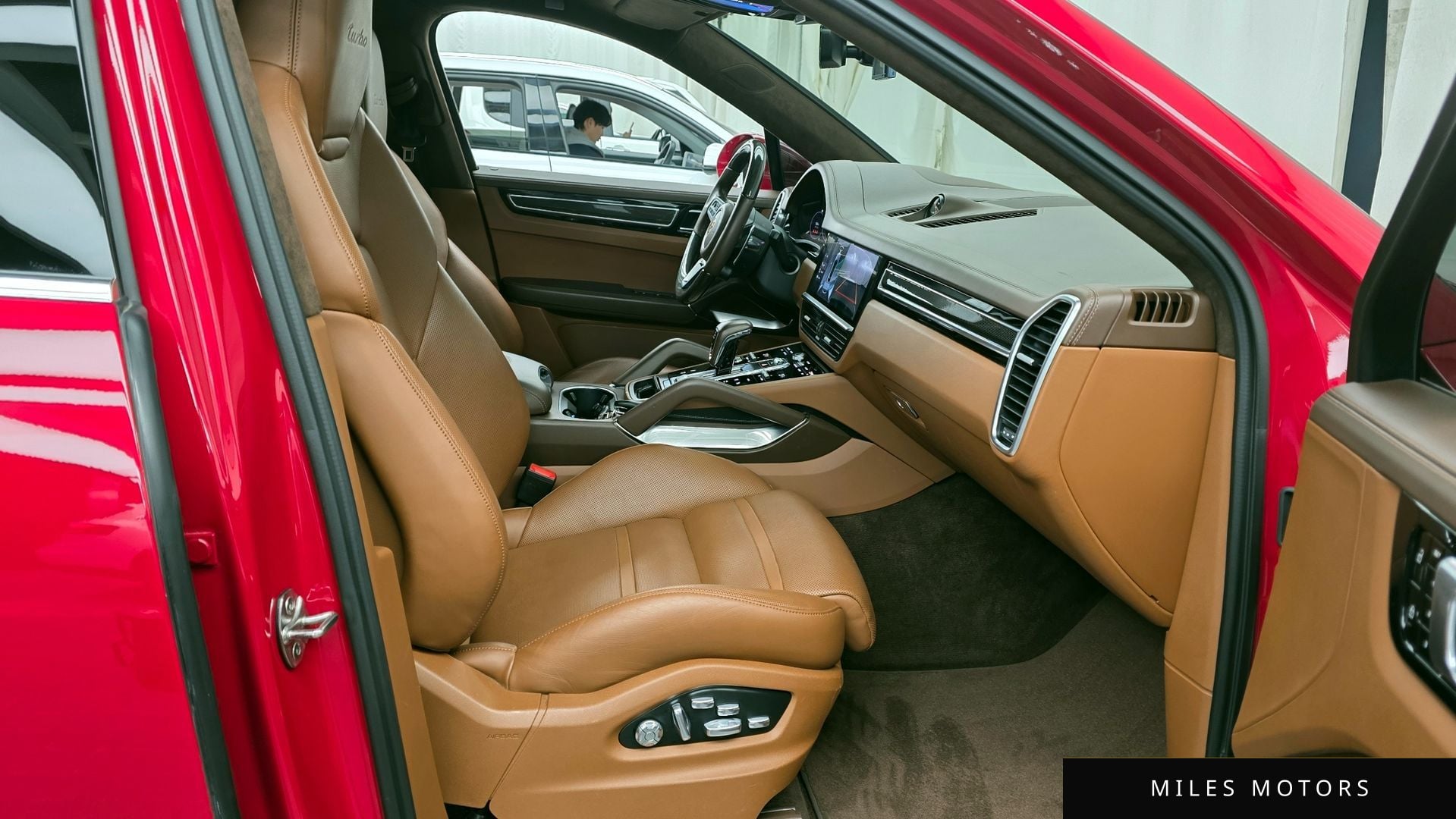 Porsche Cayenne 2021 — миниатюра 11
