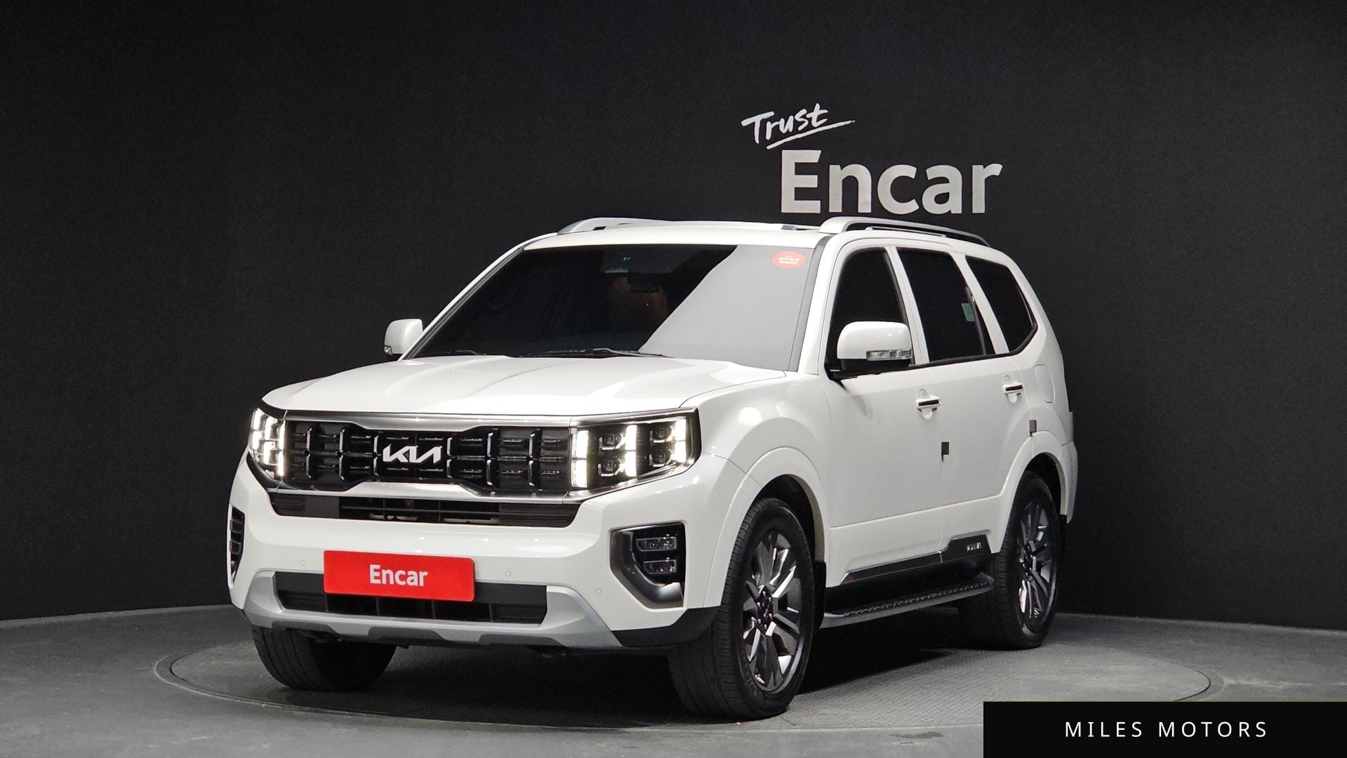 Kia Mohave 2022 — фото 1 из 12