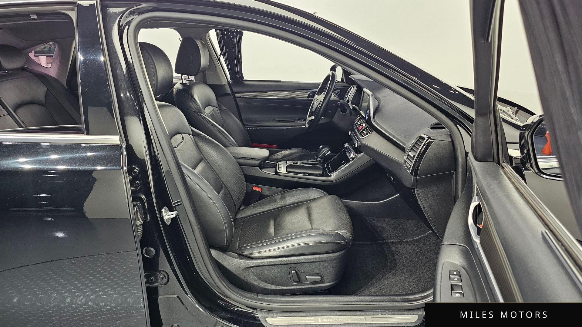 Hyundai Grandeur 2017 — миниатюра 10