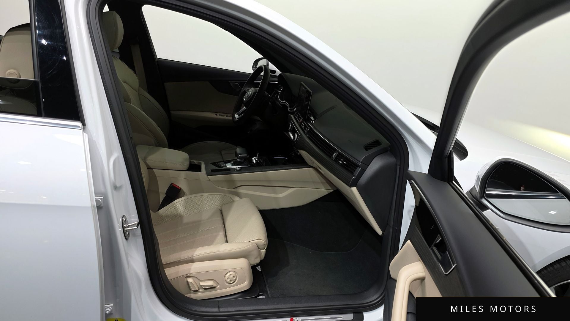 Audi A4 (B9) 2023 — миниатюра 11