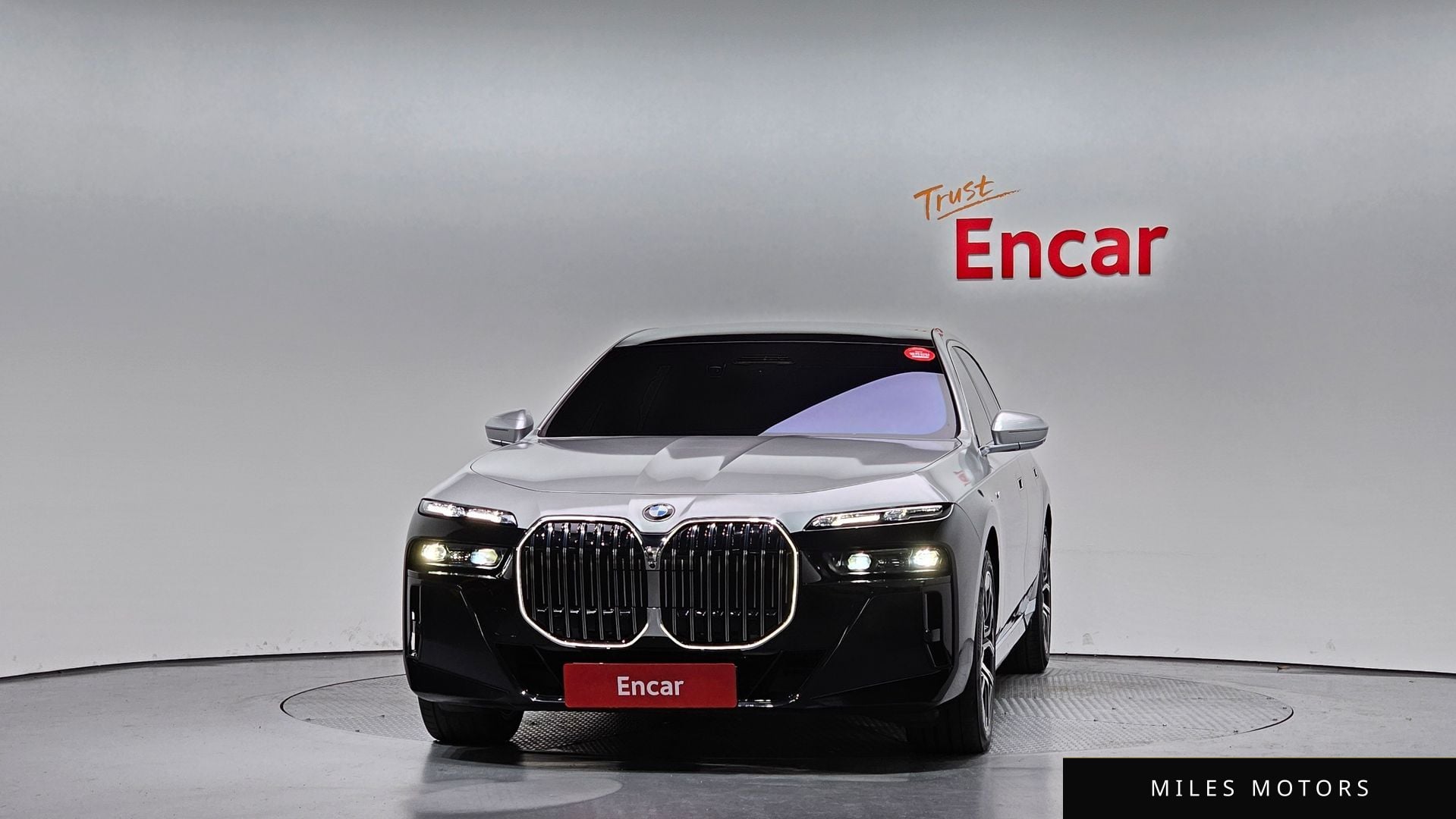 BMW 7 Series (G70) 2024 — миниатюра 3