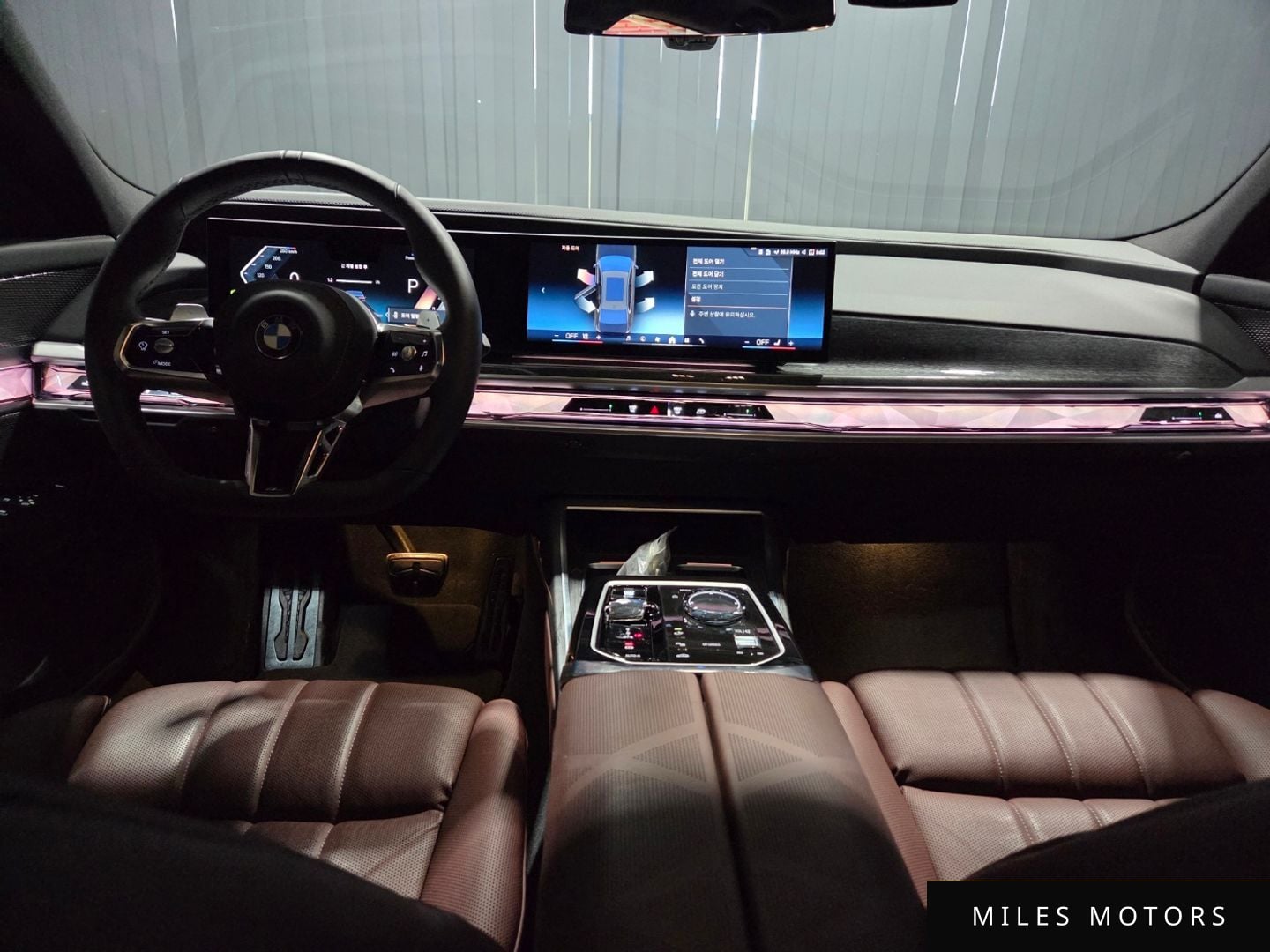 BMW 7 Series (G70) 2024 — миниатюра 7