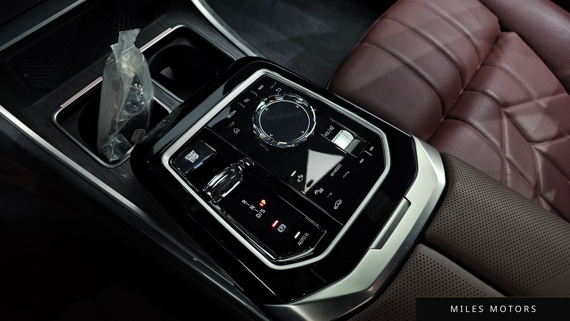 BMW 7 Series (G70) 2024 — миниатюра 9