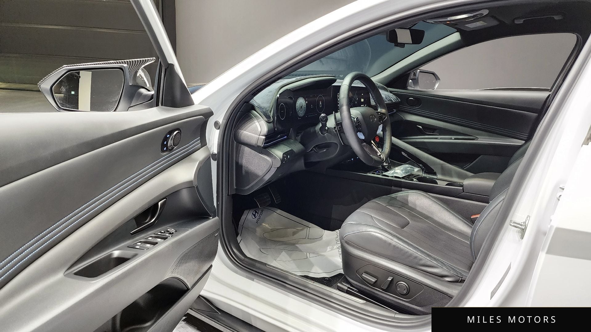 Hyundai AVANTE 2024 — миниатюра 11