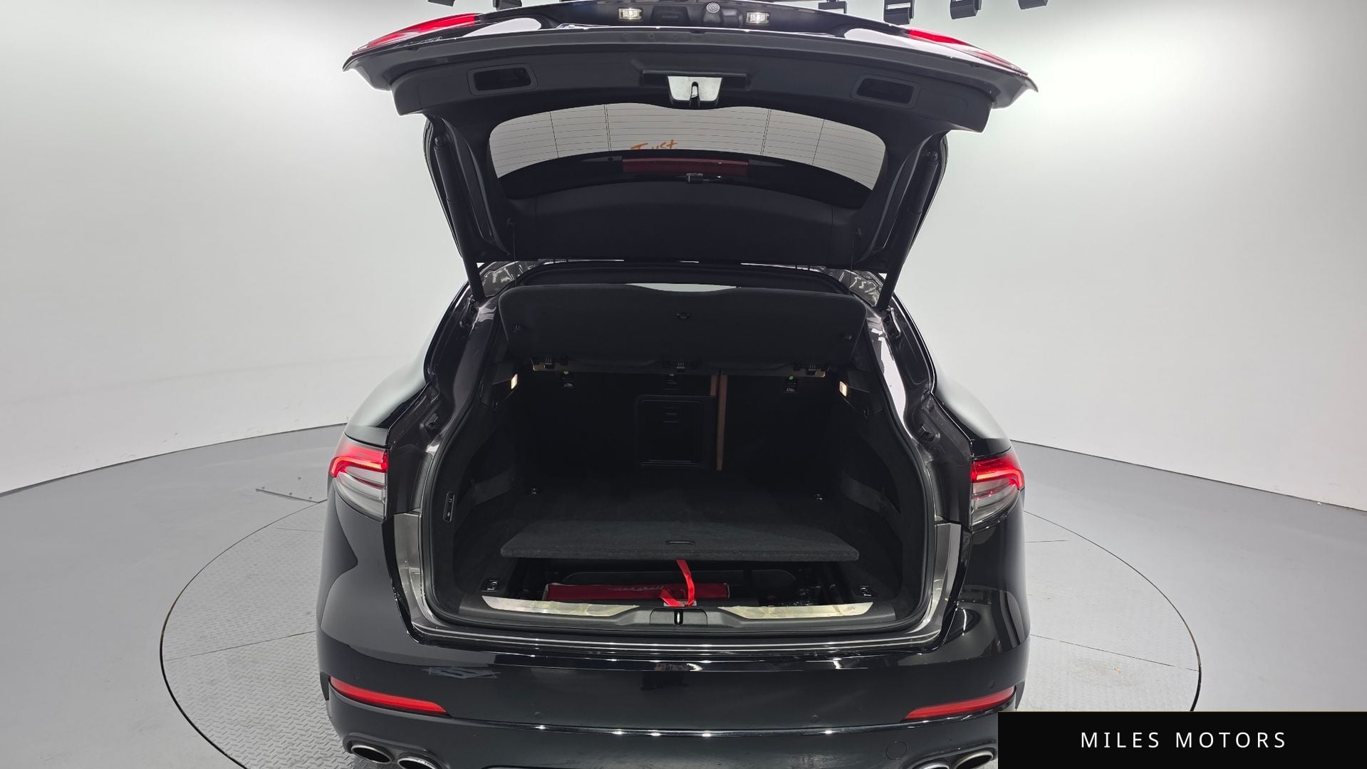 Maserati Levante 2019 — миниатюра 20