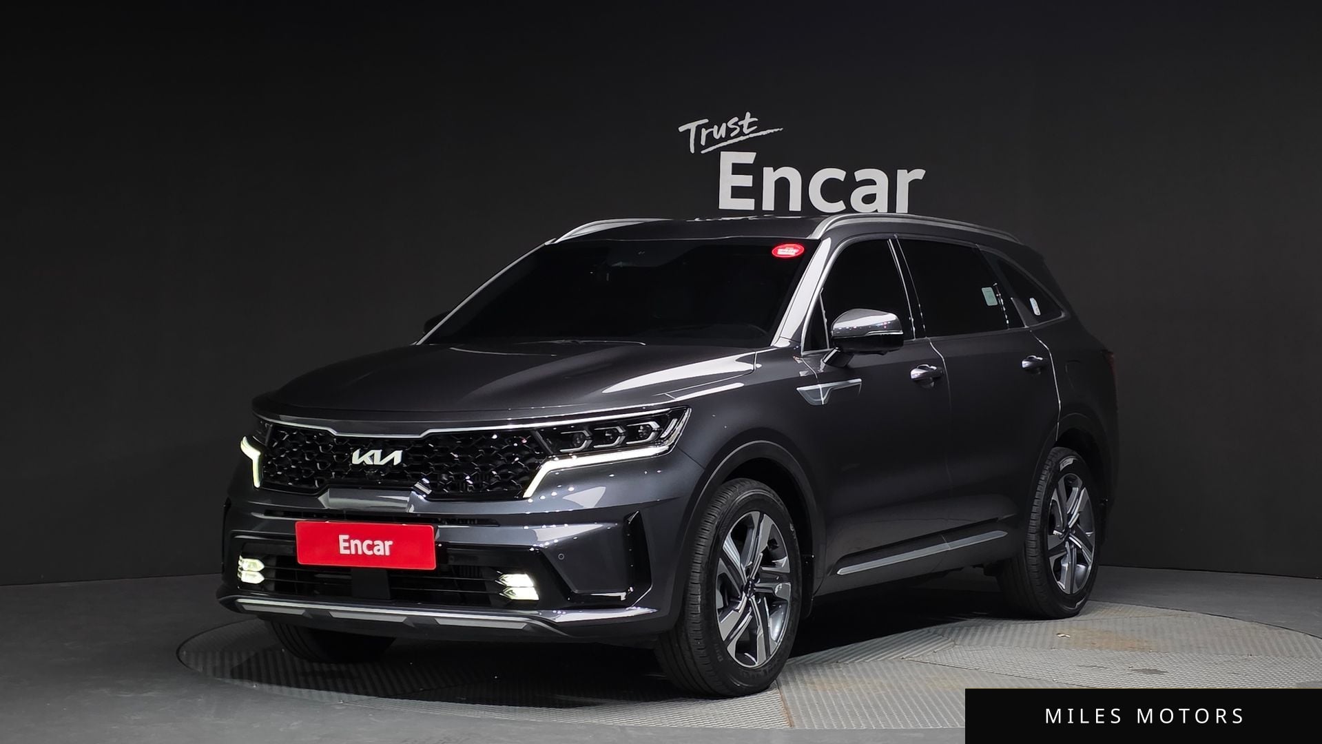 Kia Sorento 2023 — фото 1 из 12