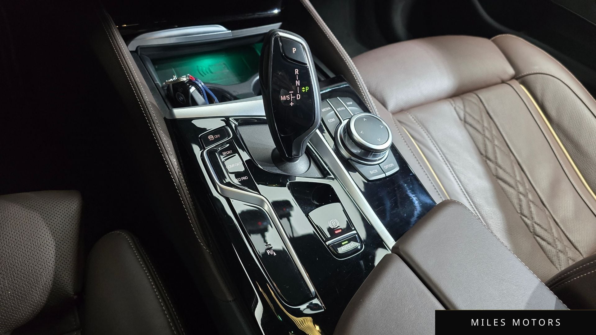 BMW 5 Series (G30) 2022 — миниатюра 9