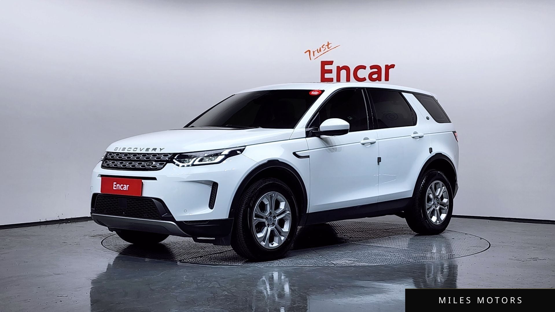 Land Rover Discovery Sport 2021 — фото 1 из 12