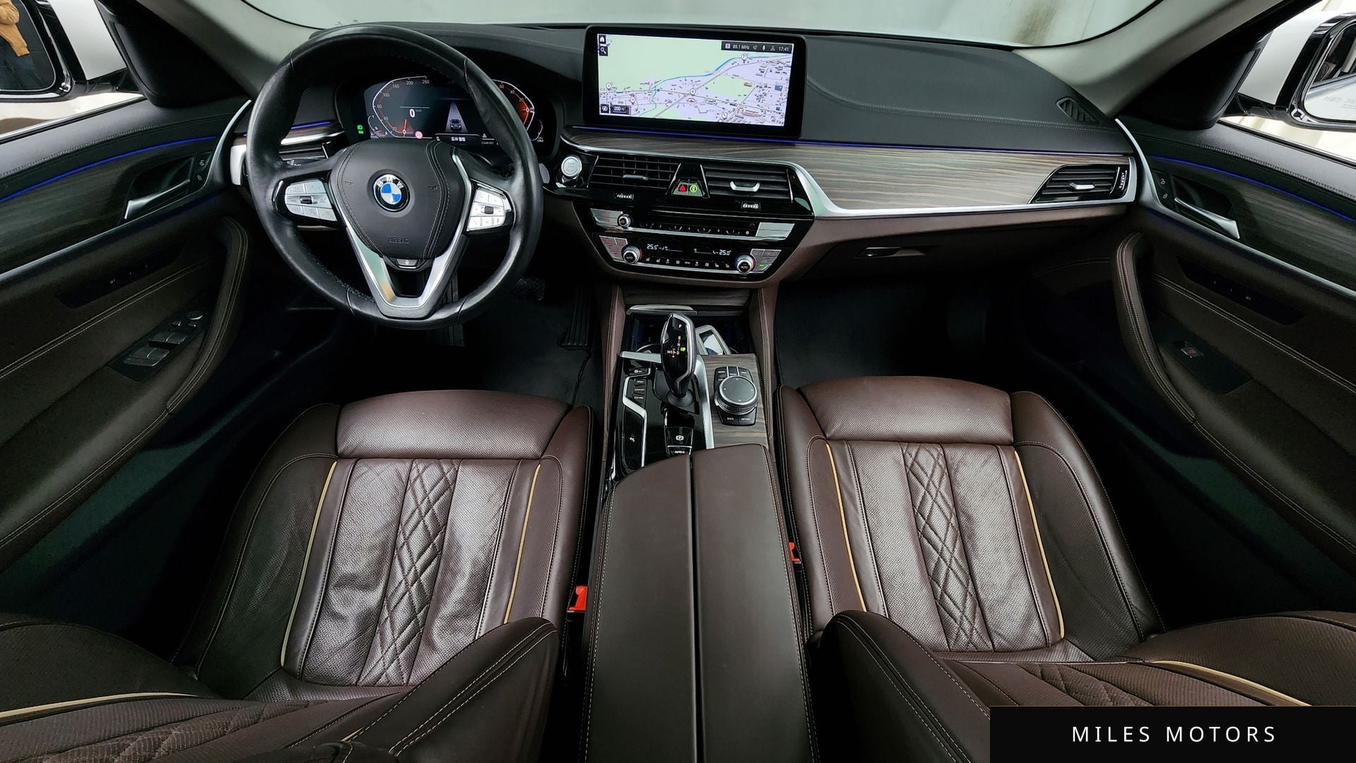 BMW 5 Series (G30) 2021 — миниатюра 7