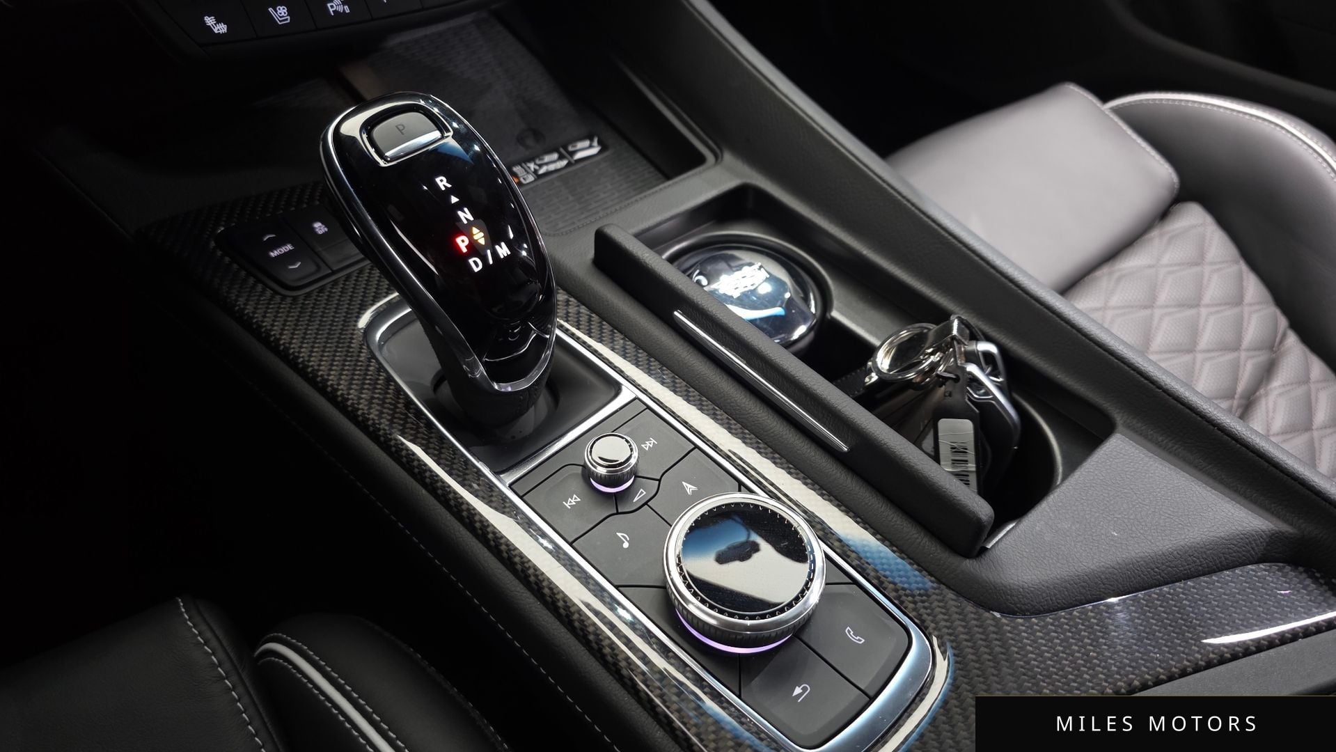 Cadillac CT5-V 2023 — миниатюра 8
