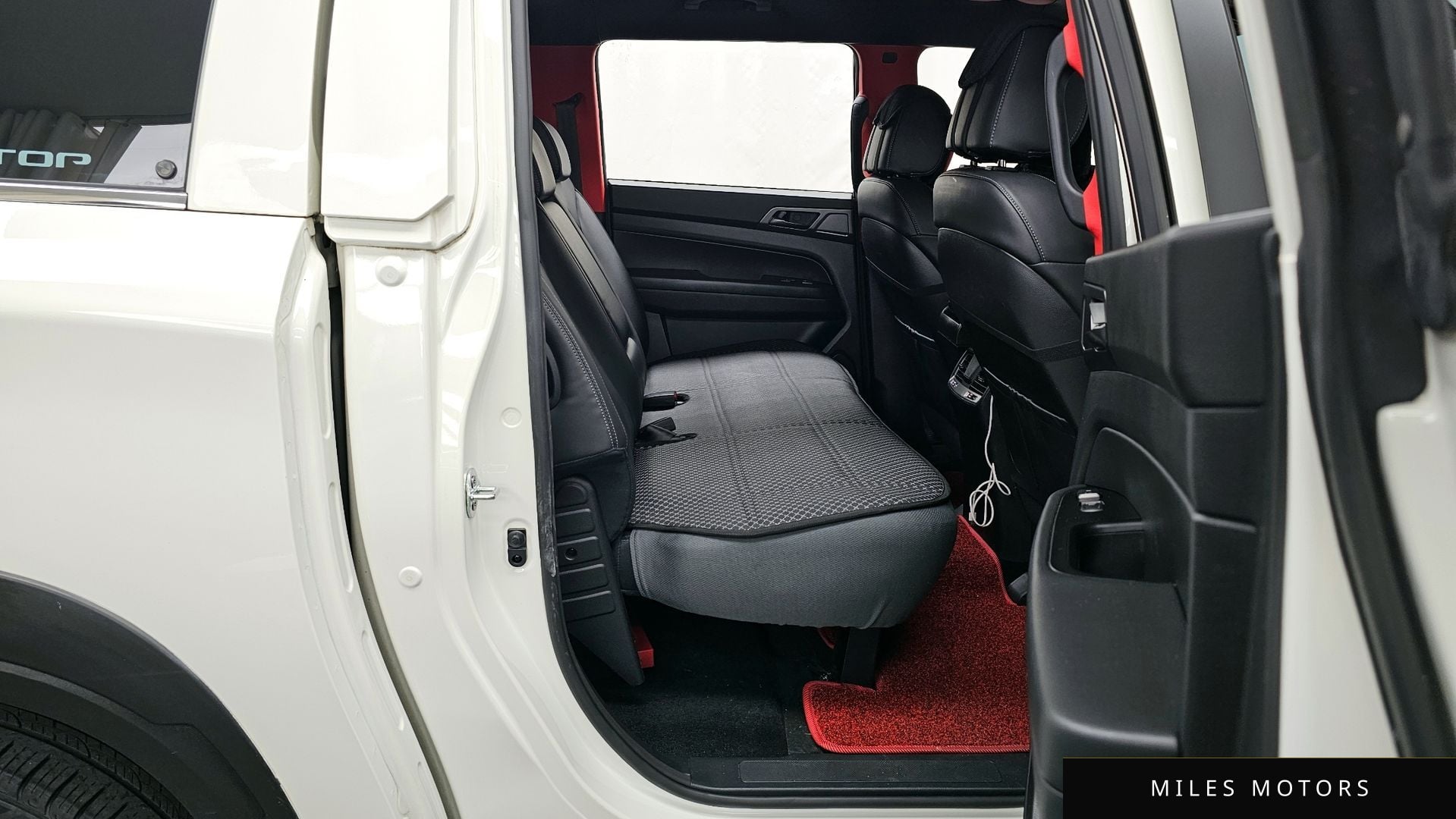 KG Mobility Rexton 2022 — миниатюра 12