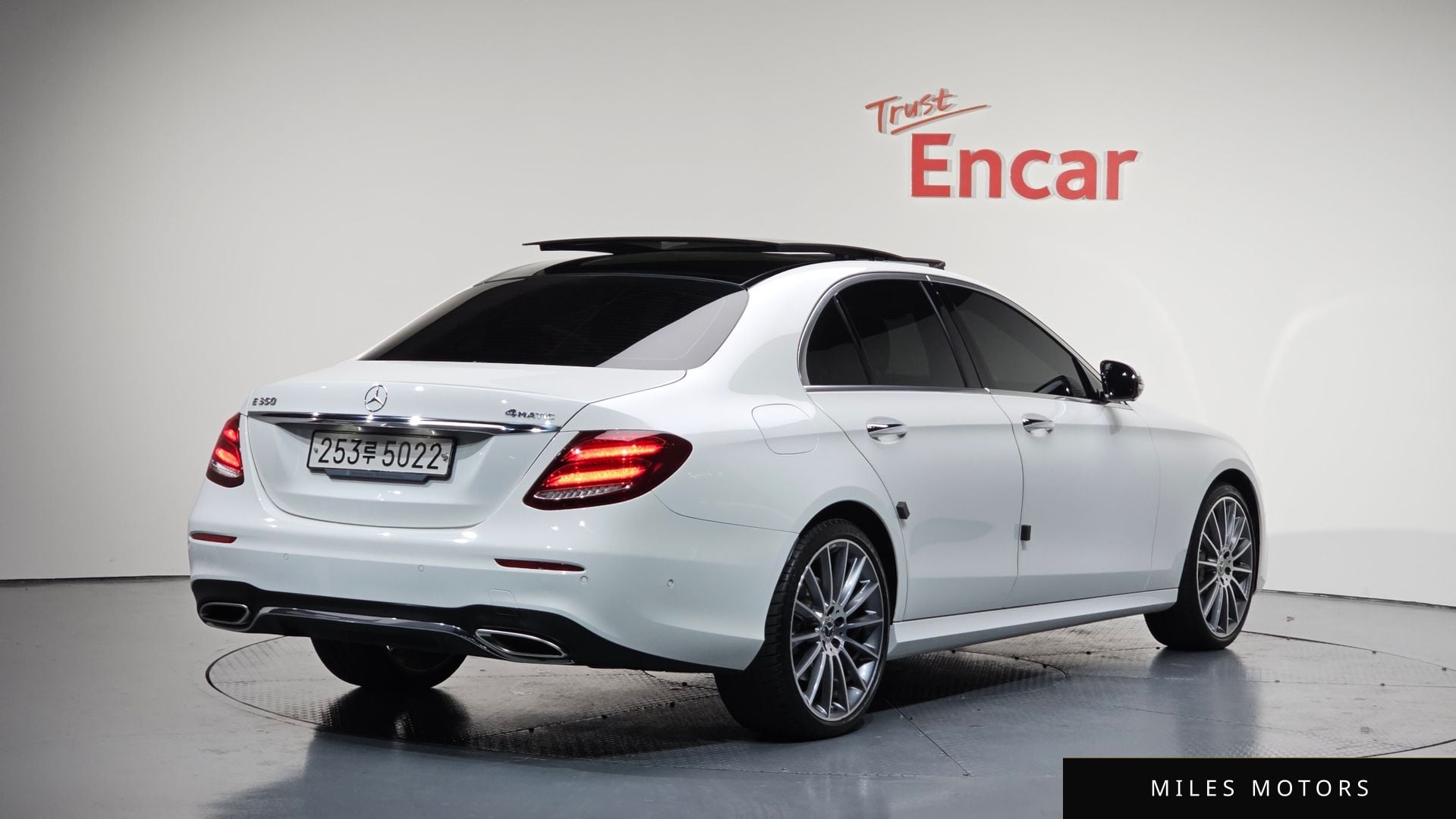 Mercedes-Benz E-Class W213 2020 — миниатюра 2