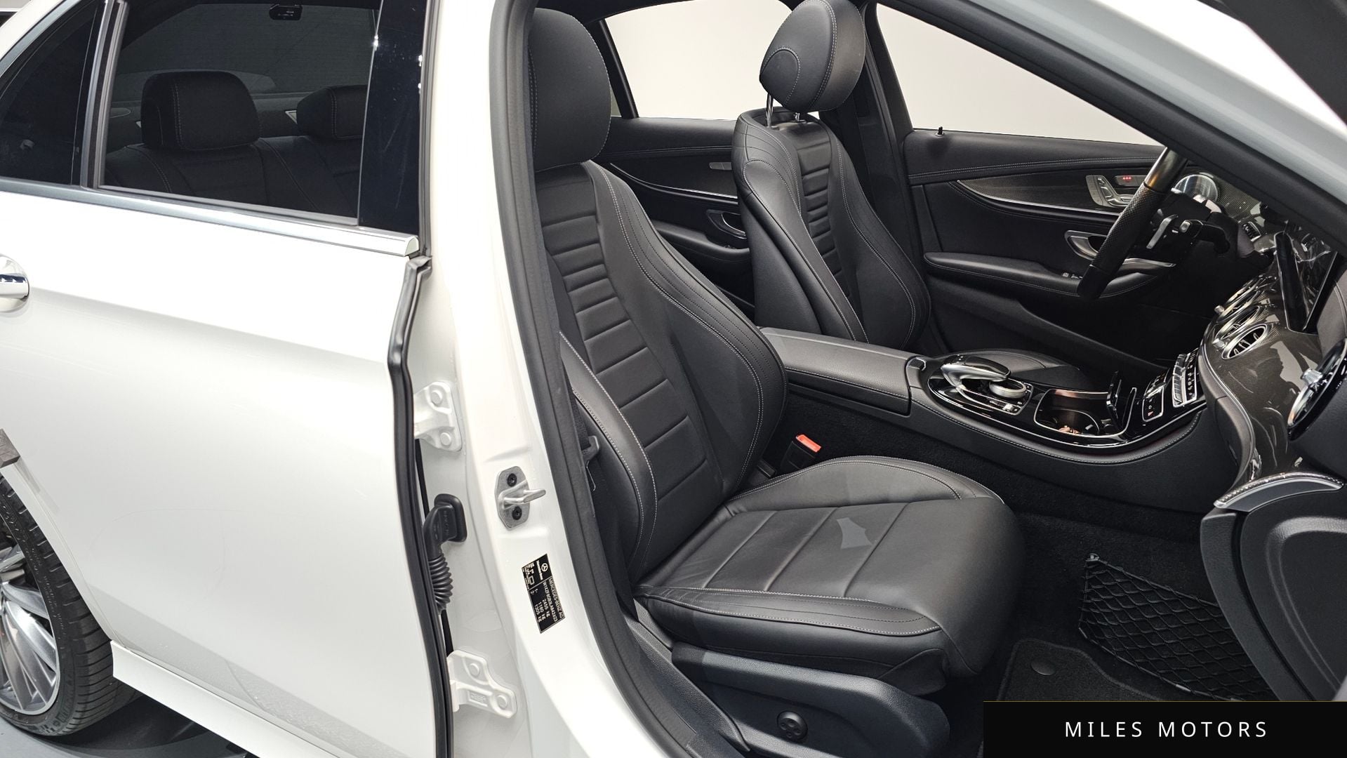 Mercedes-Benz E-Class W213 2020 — миниатюра 10