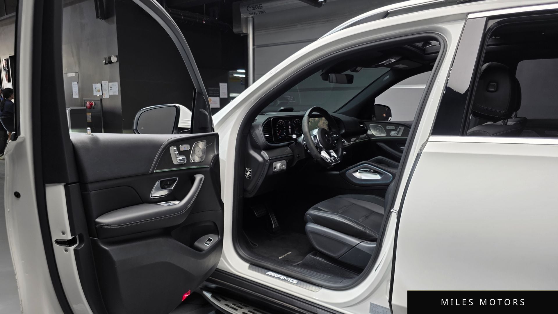 Mercedes-Benz GLE-Class W167 2023 — миниатюра 11