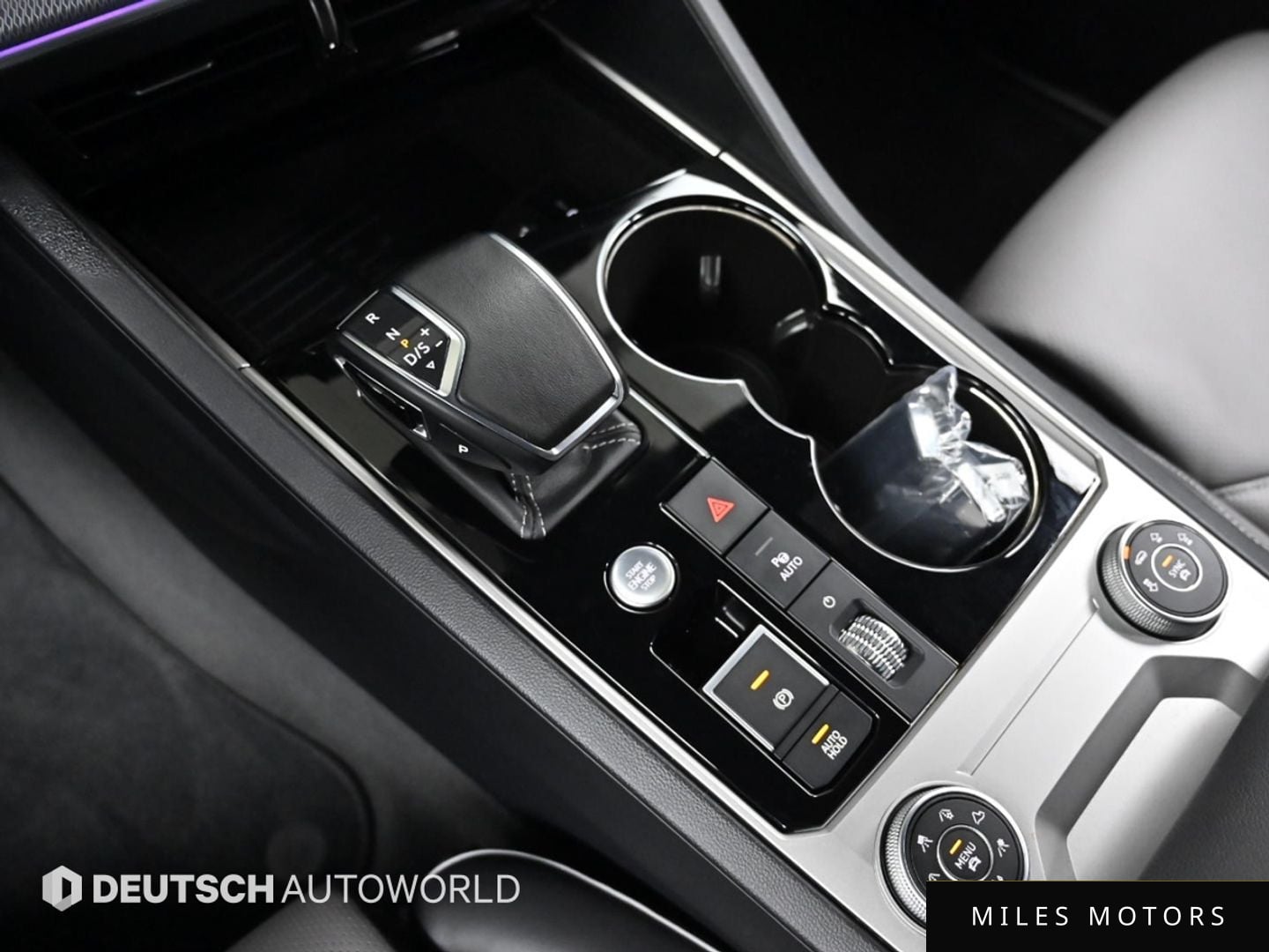 Volkswagen Touareg 2023 — миниатюра 9