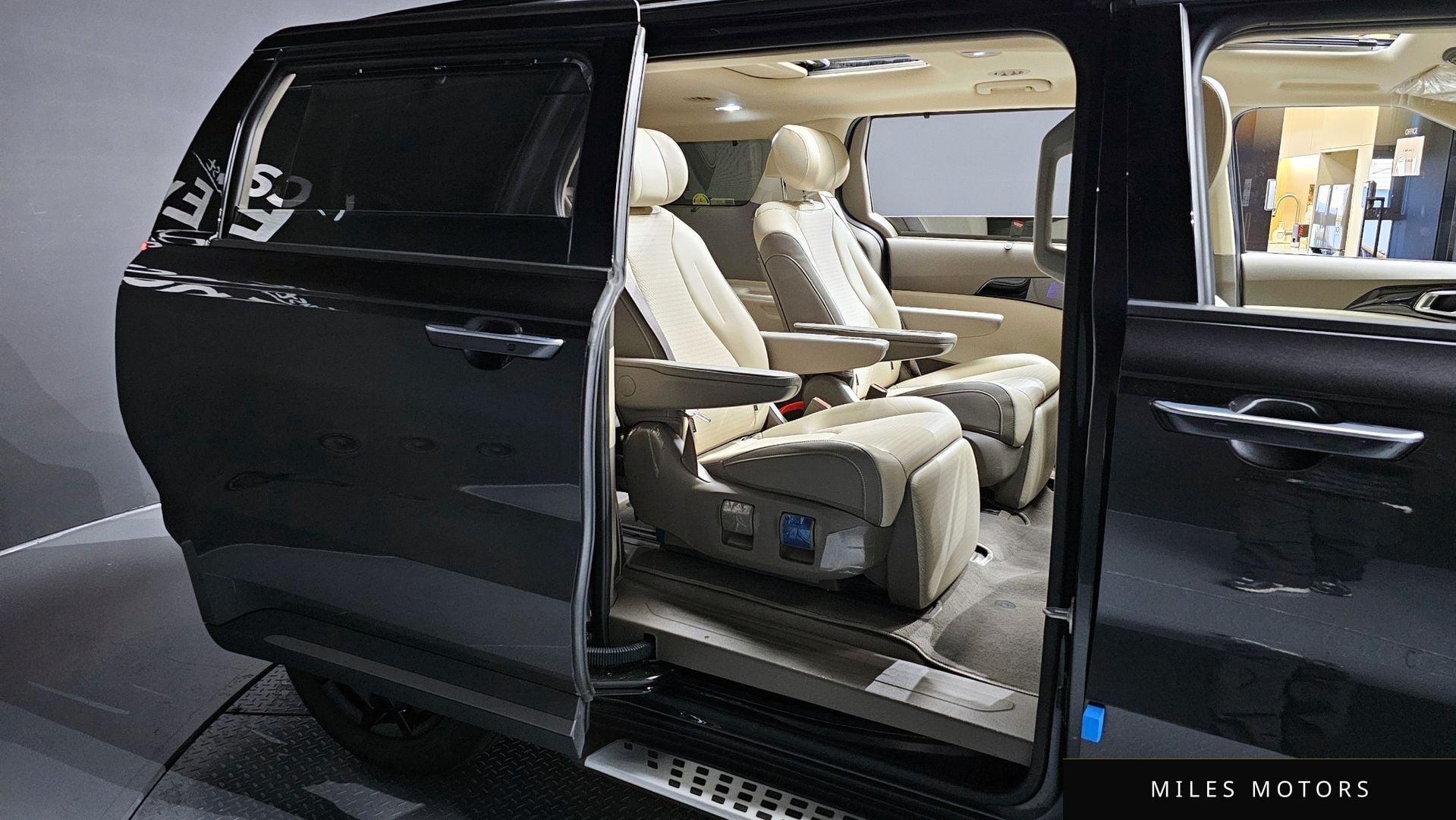 Kia Canival 2024 — миниатюра 12