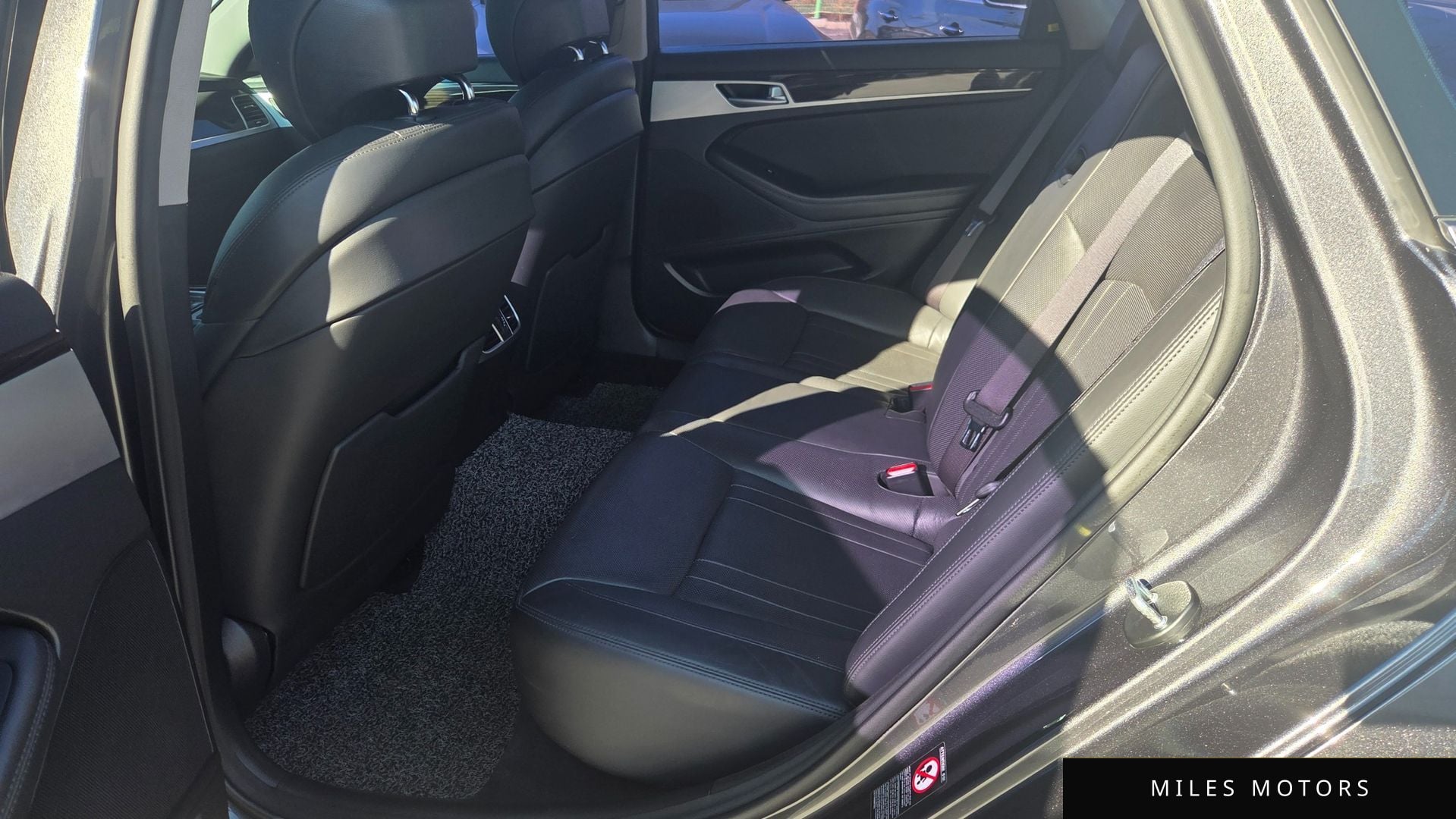 Genesis G80 2017 — миниатюра 10