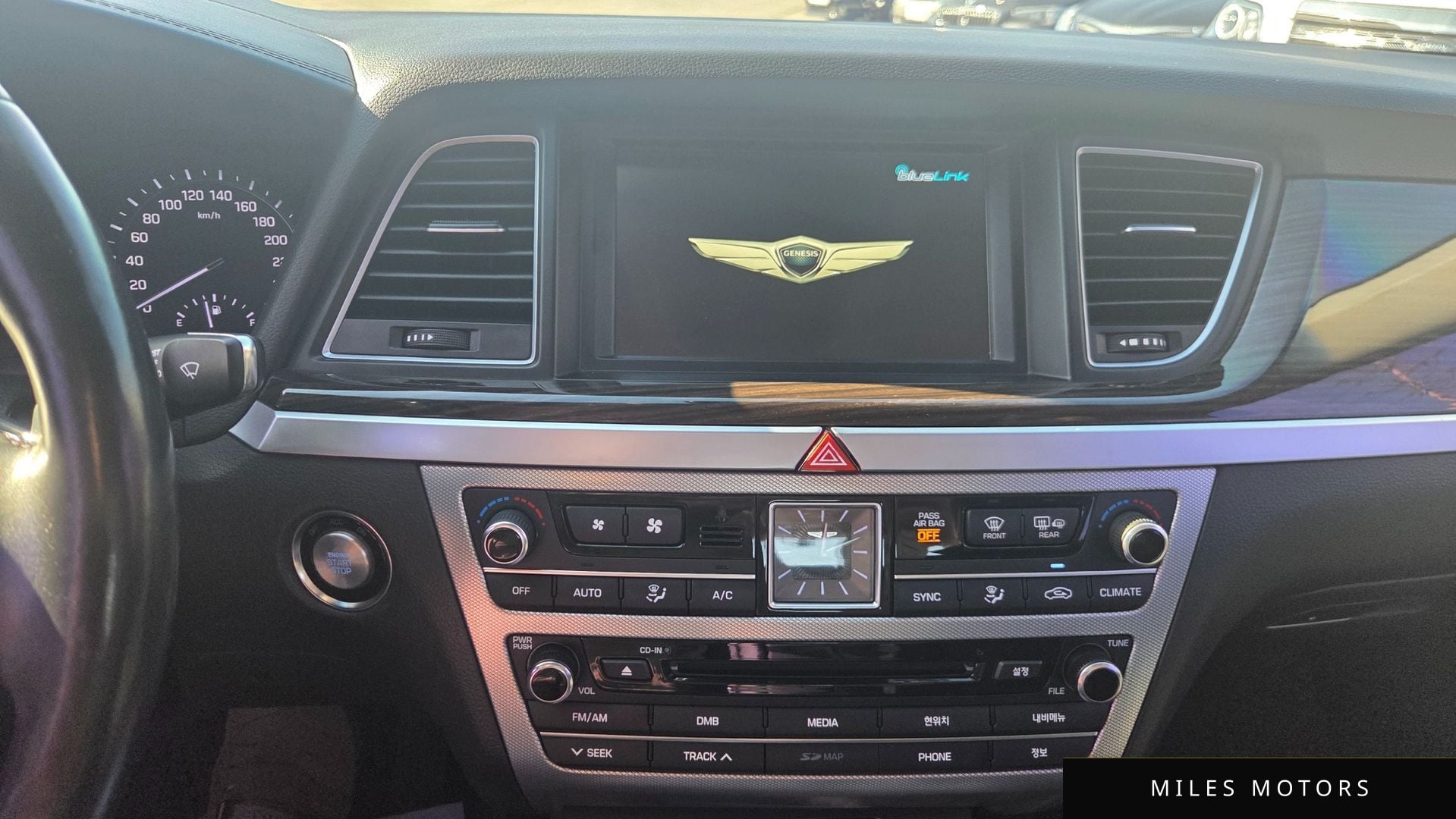 Genesis G80 2017 — миниатюра 11