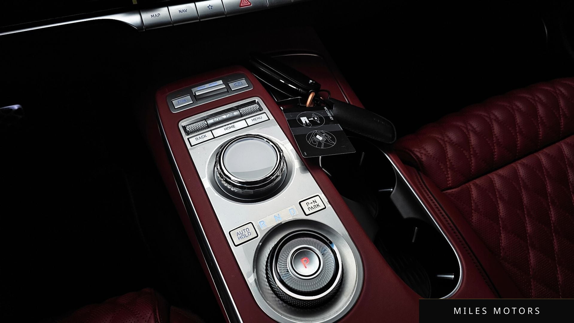 Genesis GV70 2024 — миниатюра 9