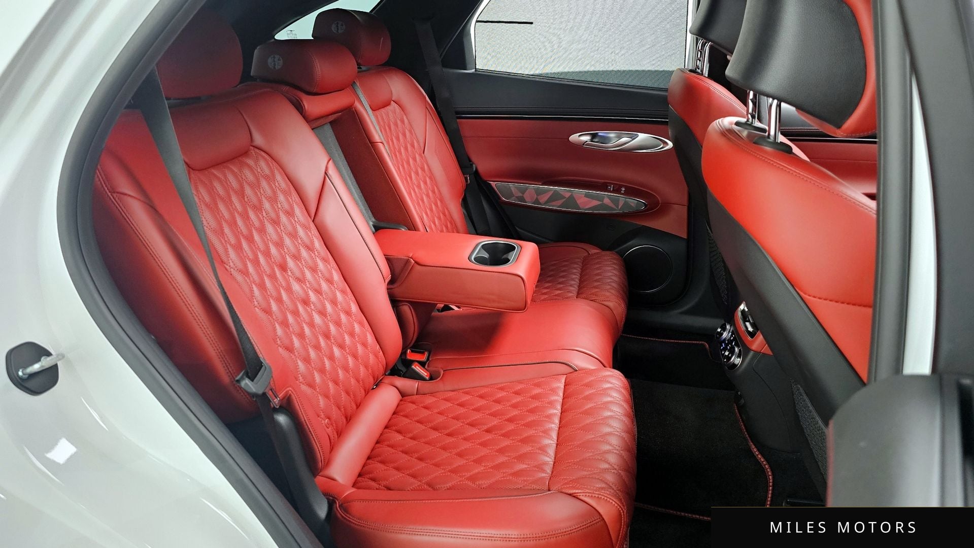 Genesis GV70 2024 — миниатюра 12