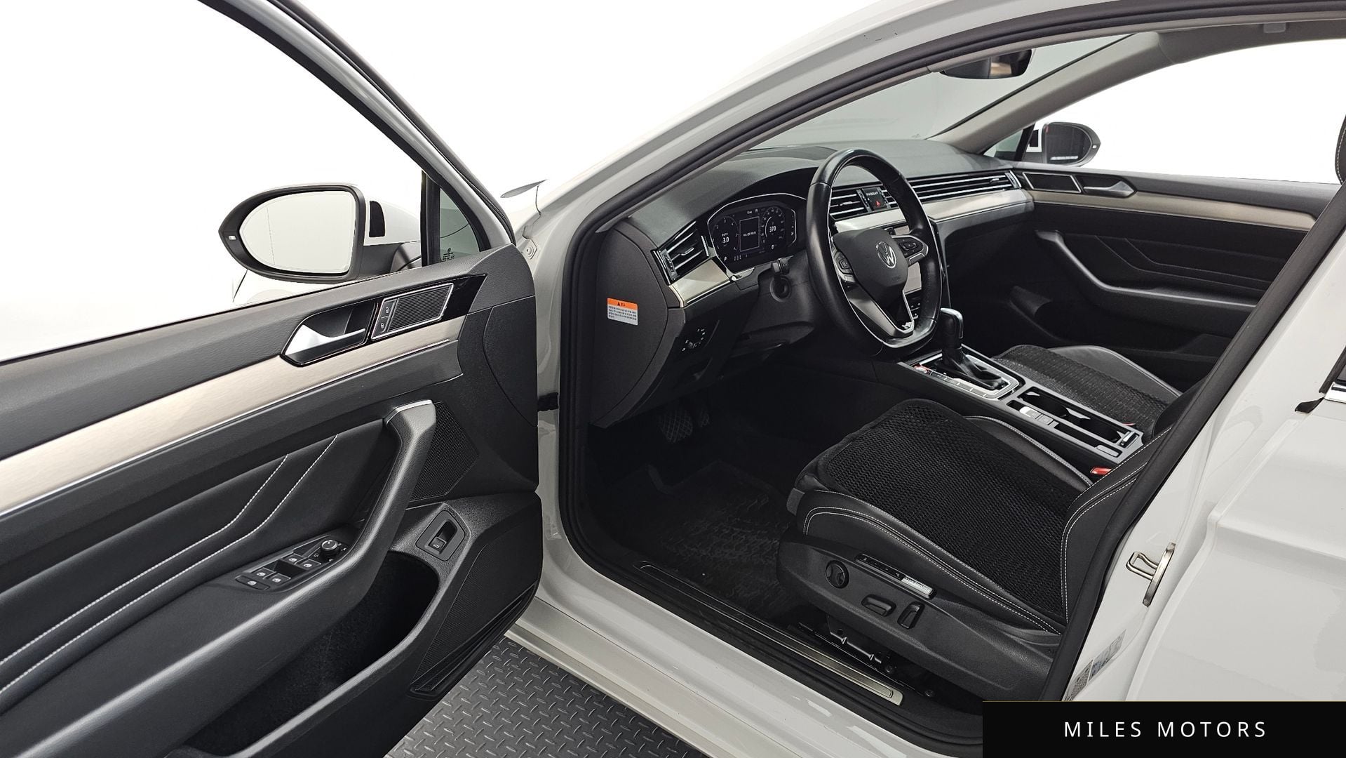 Volkswagen Passat 2021 — миниатюра 10