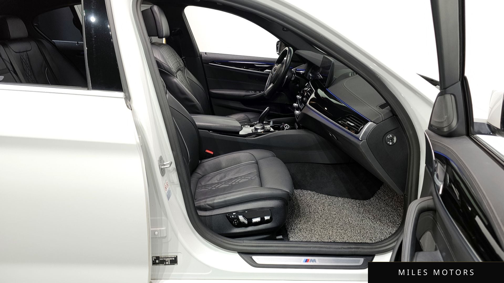 BMW 5시리즈 (G30) 2022 — миниатюра 11