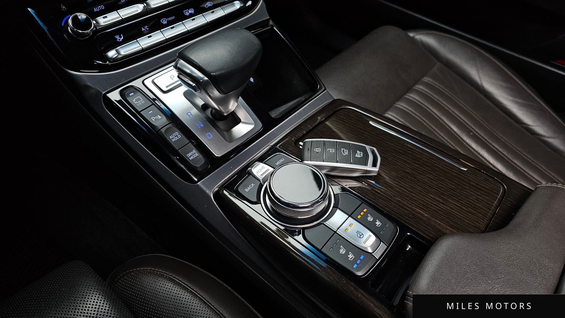 Genesis EQ900 2016 — миниатюра 9