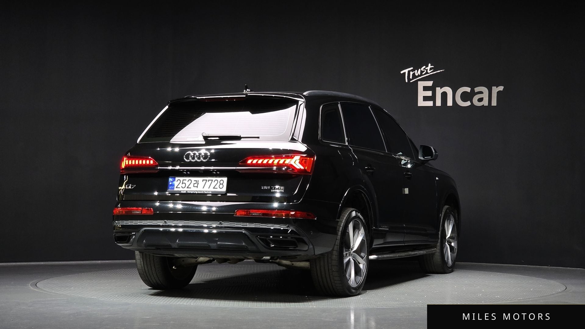 Audi Q7 (4M) 2023 — миниатюра 2