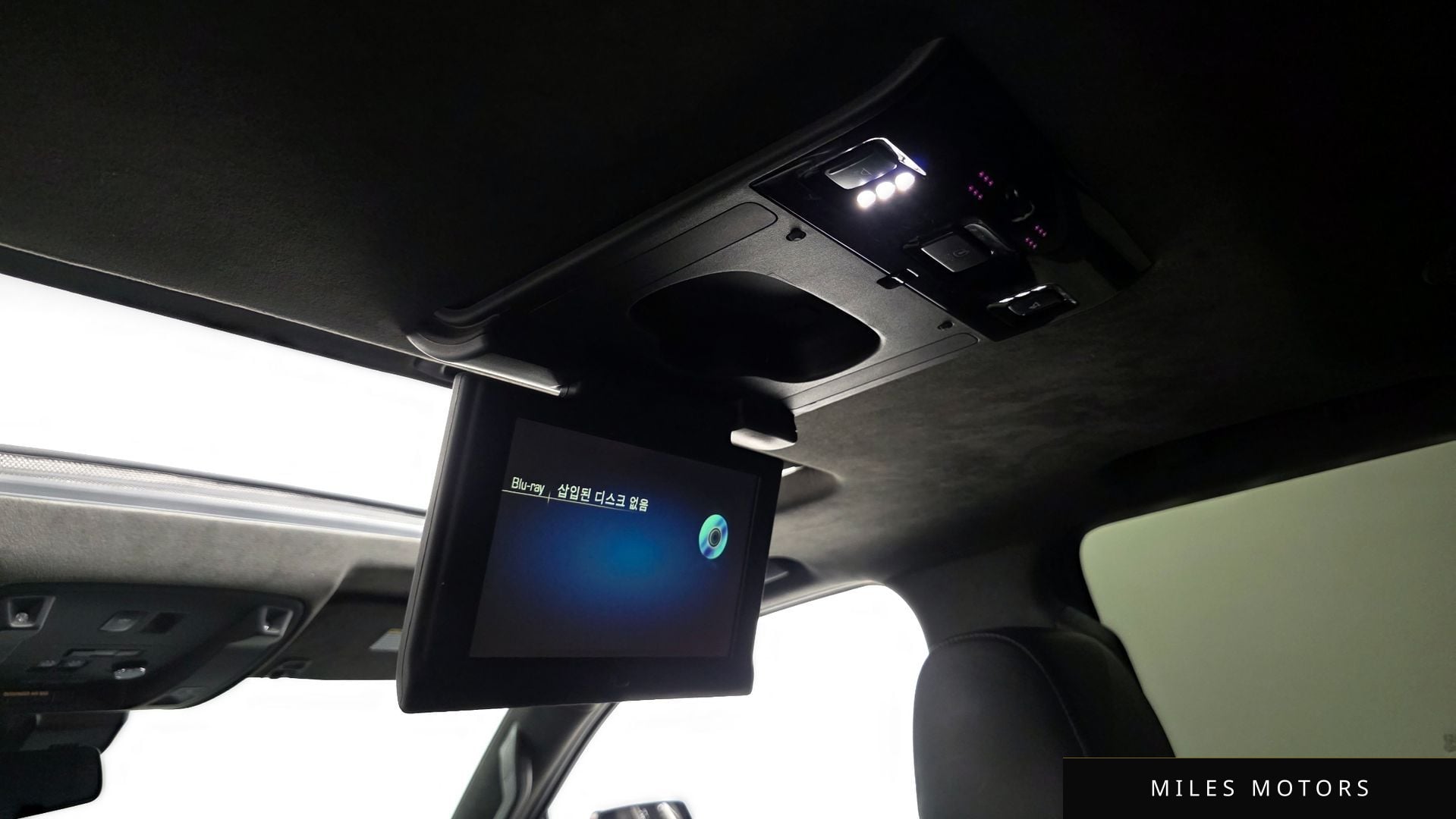 Cadillac Escalade 2020 — миниатюра 18