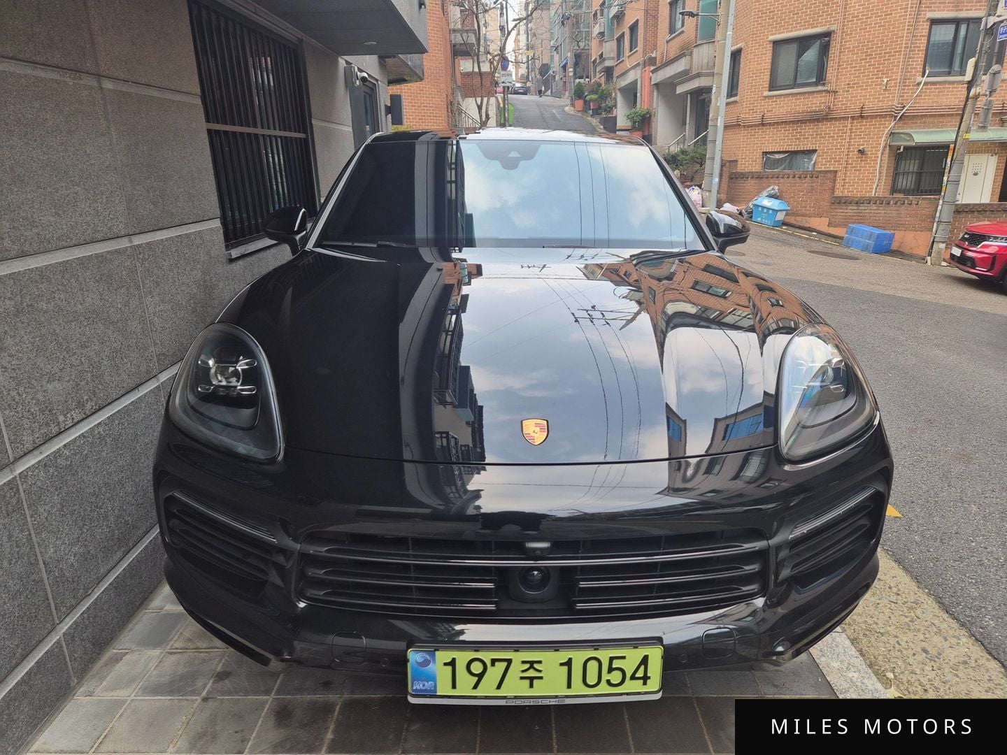 Porsche Cayenne 2023 — миниатюра 2