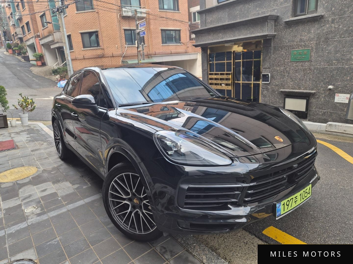 Porsche Cayenne 2023 — миниатюра 4