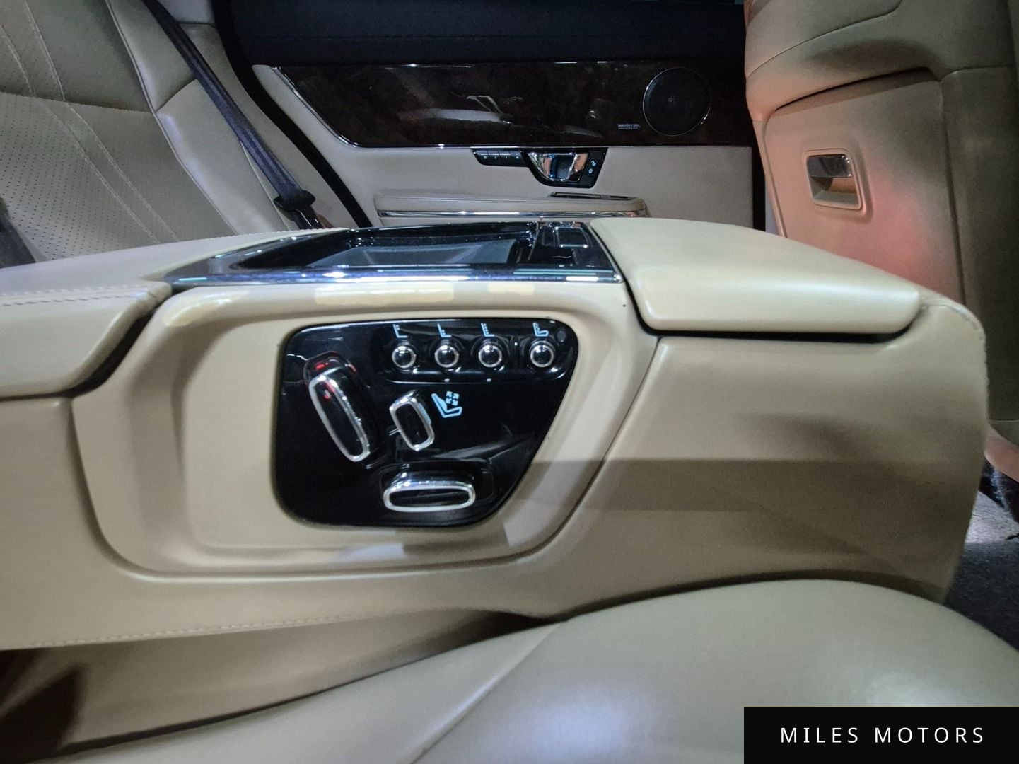 Jaguar All New XJ 2014 — миниатюра 12