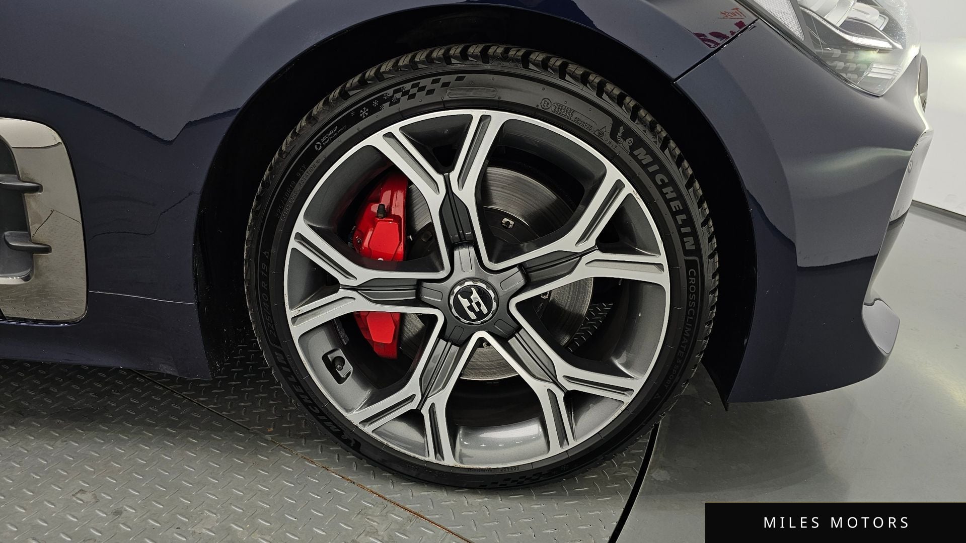 Kia Stinger 2018 — миниатюра 5