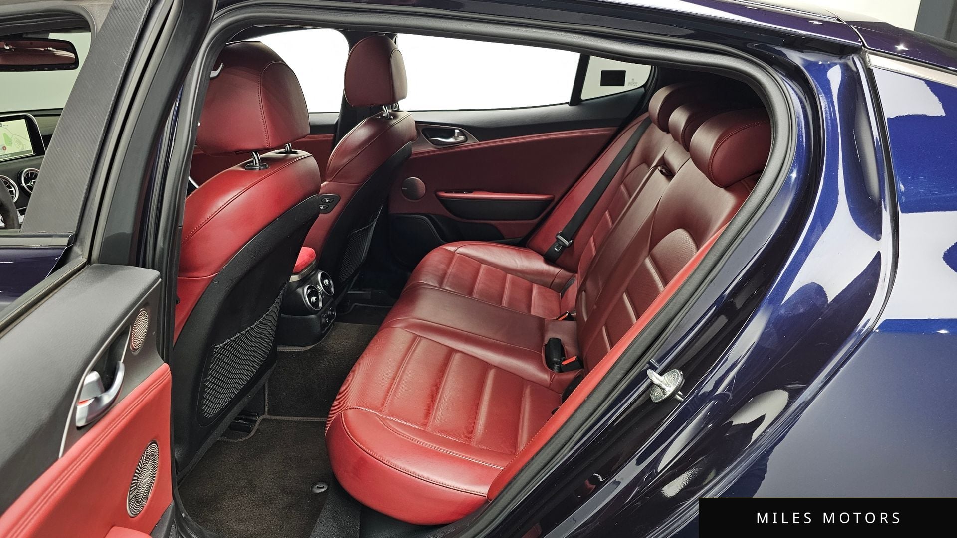 Kia Stinger 2018 — миниатюра 12