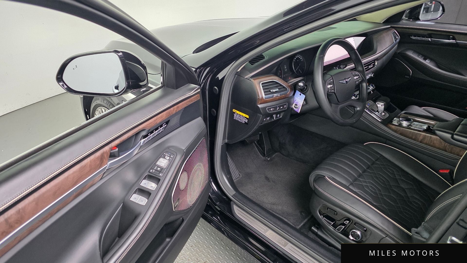 Genesis G90 2021 — миниатюра 12