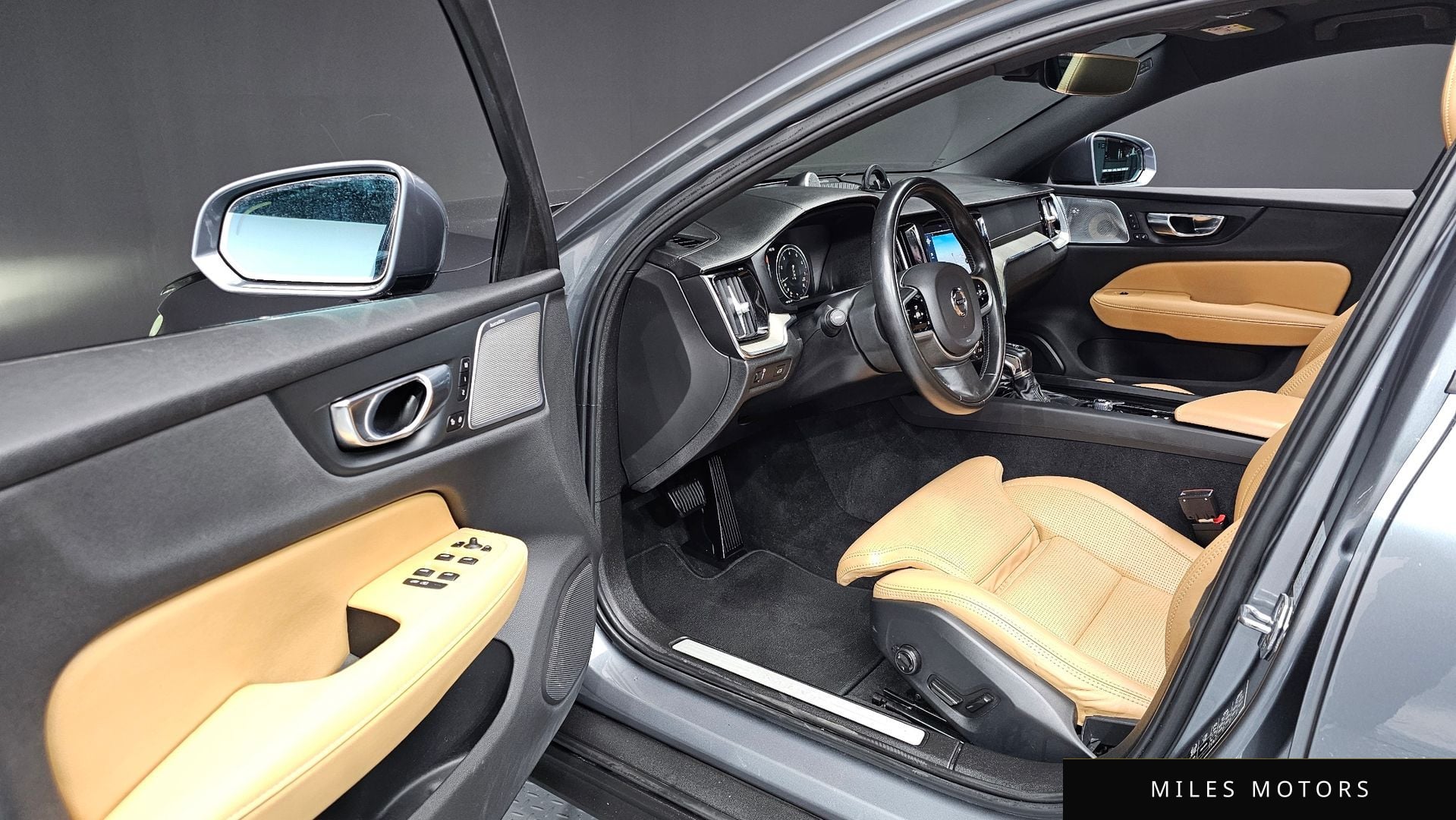 Volvo V60 2020 — миниатюра 11