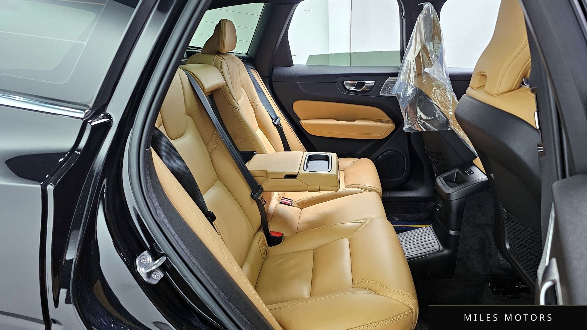 Volvo XC60 2021 — миниатюра 12
